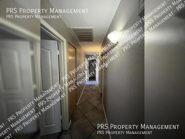 Building Photo - 1453 E Sierra Madre Ave