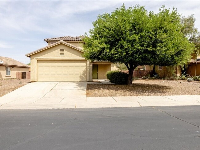 Building Photo - Spacious Two-Story 4 Bedroom with Upstairs Family Room & Large Encolsed Backyard!