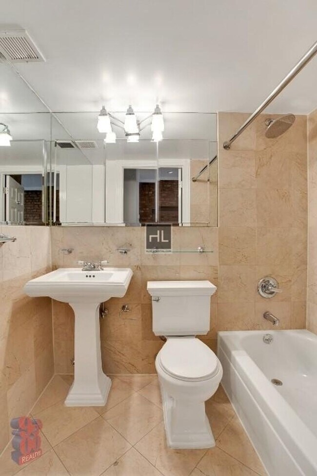 Building Photo - E 13TH ST.