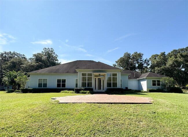 Building Photo - 6425 NW 202nd Pl