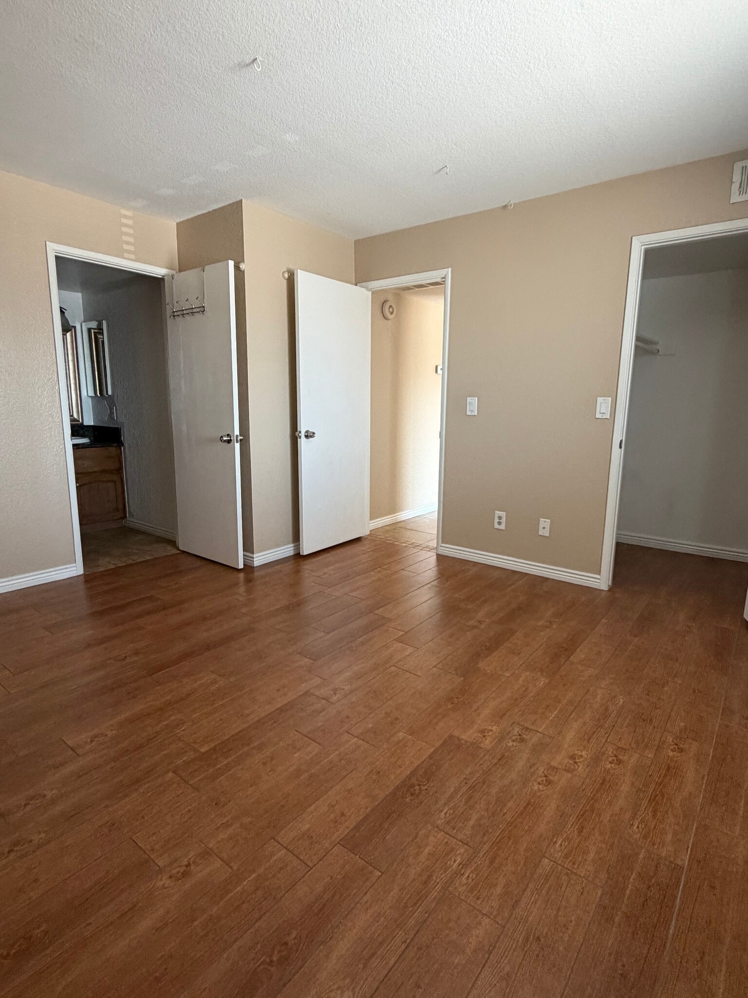 Building Photo - 16635 N Cave Creek Rd