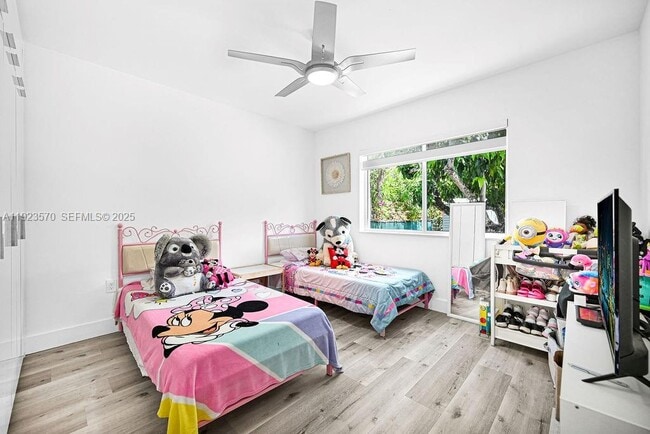 Building Photo - 876 NE 81st St