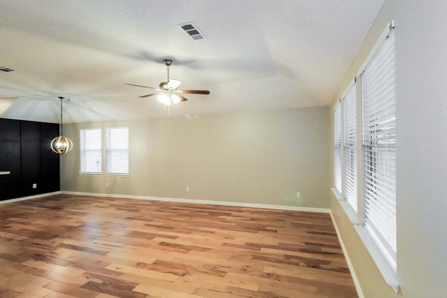 Building Photo - 3612 Diamond Ranch Rd