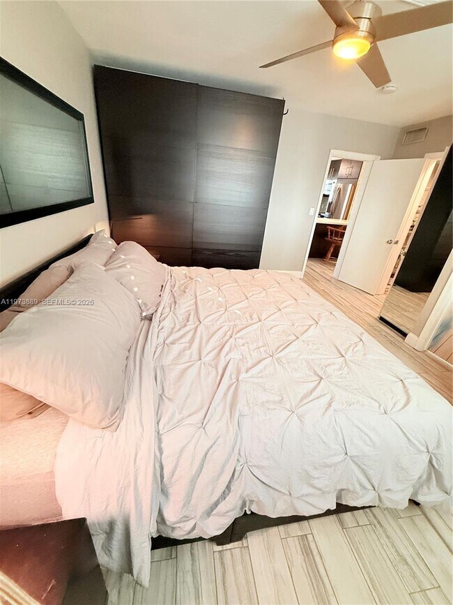 Building Photo - 2930 Day Ave