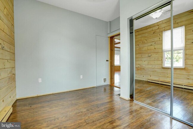 Building Photo - 109 Printz Ave