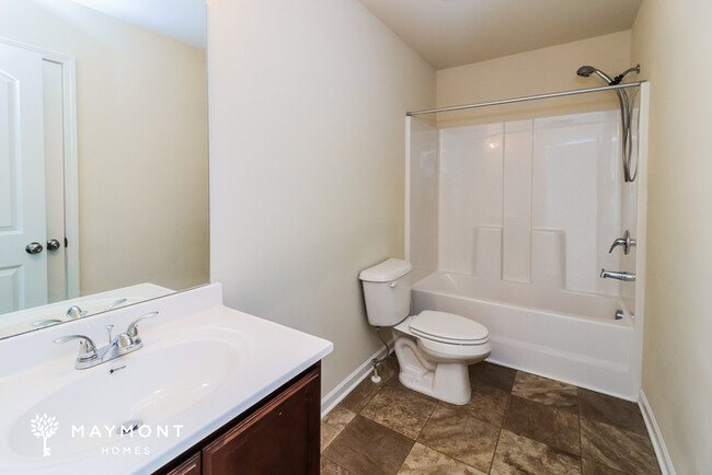Building Photo - End-Unit 3-Bedroom Townhome