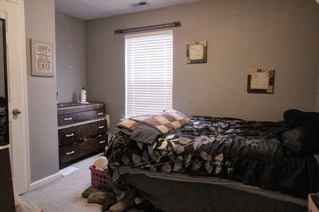 Building Photo - NEW PHOTOS COMING SOON!! 3bd/2ba Hope Valley Home With Fenced-In Backyard!
