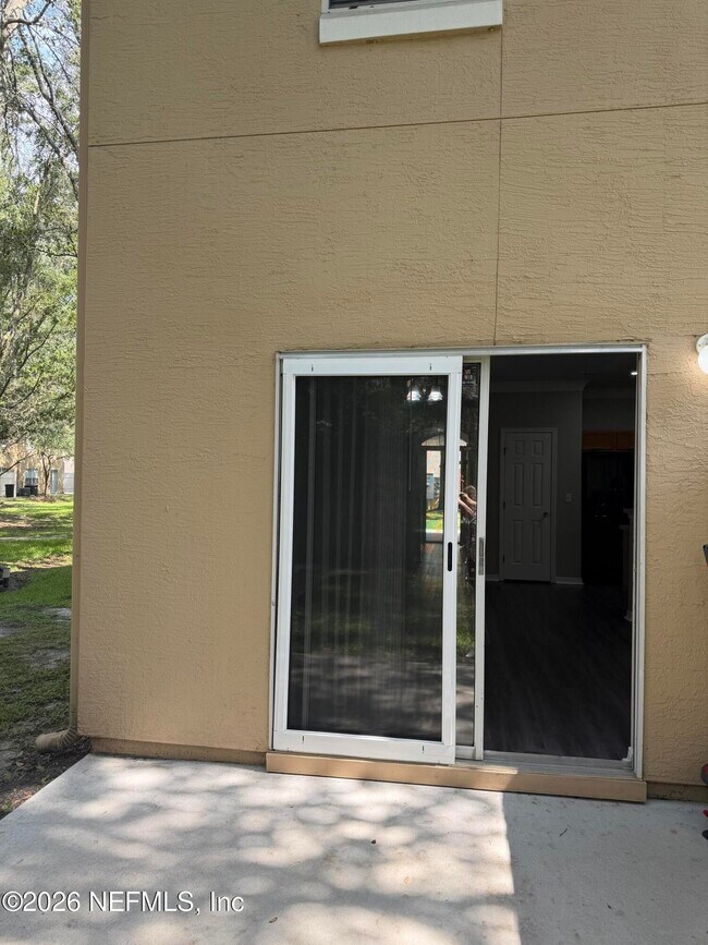 Building Photo - 5260 Collins Rd