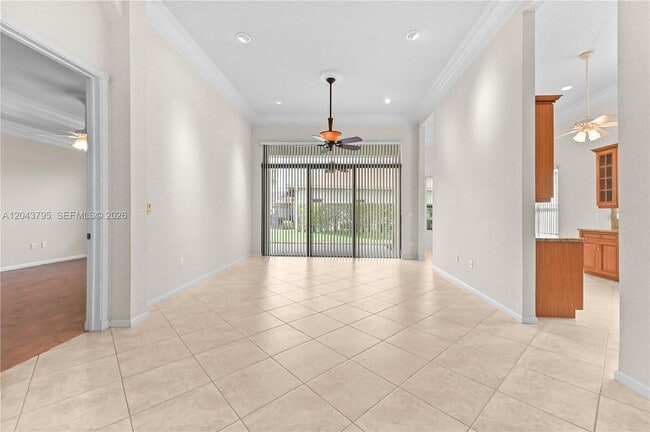 Building Photo - 6823 Fabiano Cir