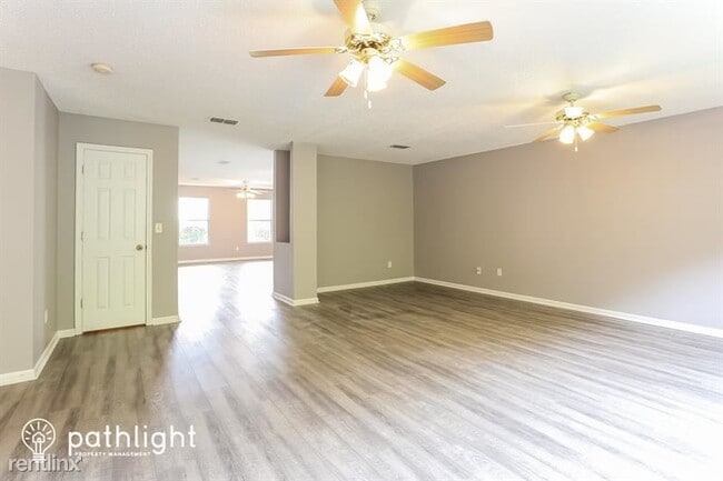 Building Photo - 5 br, 3 bath House - 13501 Ashford Wood Co...
