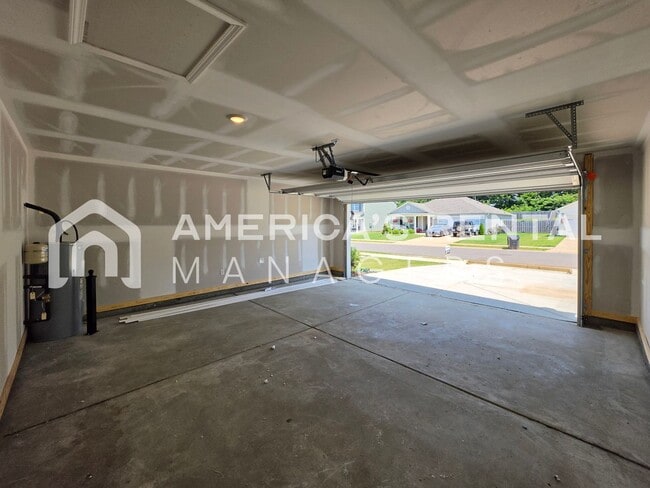 Building Photo - 213 Koslin Lp