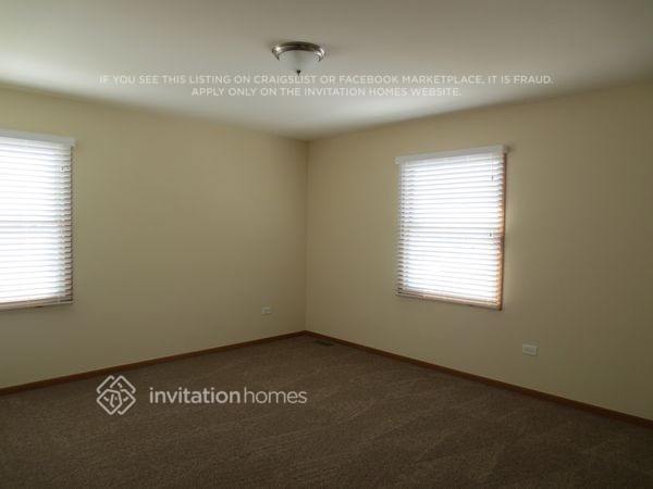 Building Photo - 2106 Cumberland Dr