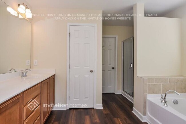 Building Photo - 577 Rolling Meadows Dr