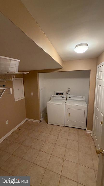 Building Photo - 11324 Clear Brook Ct