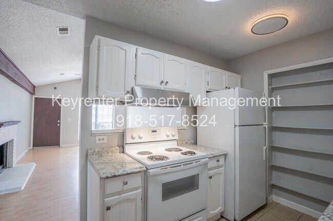 Building Photo - 1448 S 108th E Pl