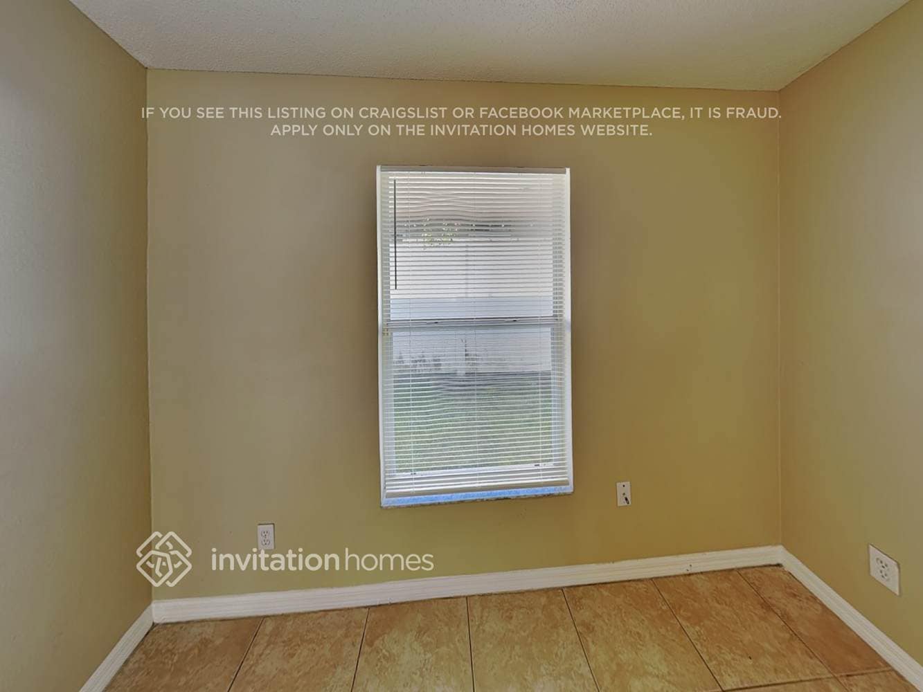 Building Photo - 9624 Hollyhill Dr