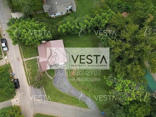 Building Photo - 34 Huffman Rd