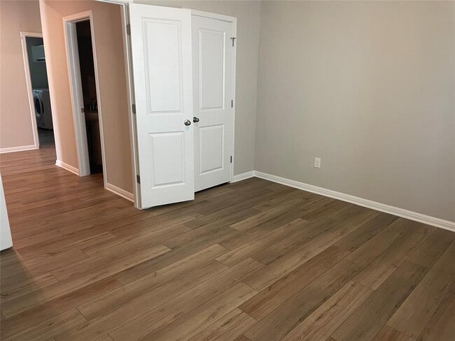 Building Photo - 404 Grasslands Trl