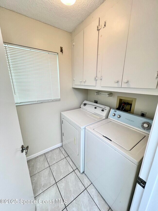 Building Photo - 1750 Commodore Blvd