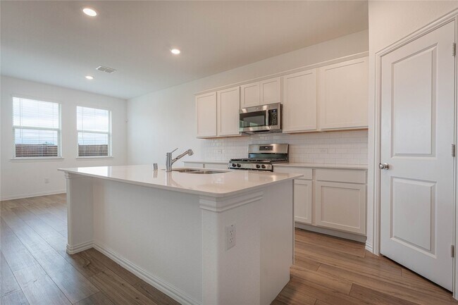 Building Photo - 3616 Mallard Wy