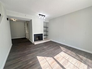 Building Photo - 2529 Rio Grande St