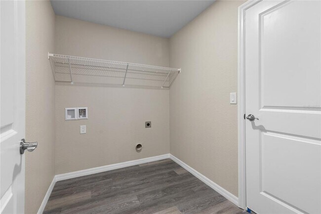 Building Photo - 3748 Bobko Cir