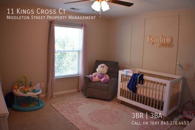 Building Photo - 11 King's Cross Ct