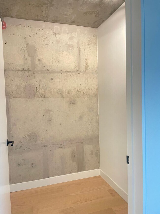 Building Photo - 960 Market St