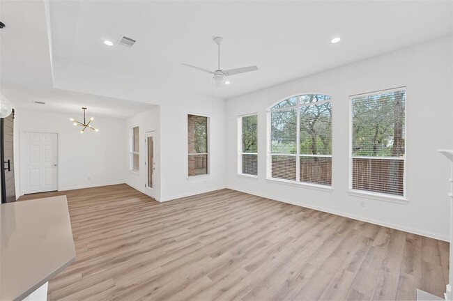 Building Photo - 10733 Maelin Dr