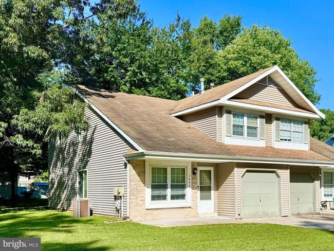 Building Photo - 1406 Woodmill Dr