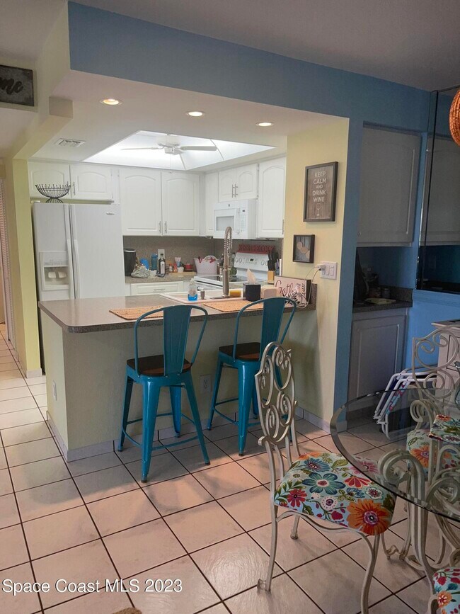 Building Photo - 969 Sonesta Ave NE