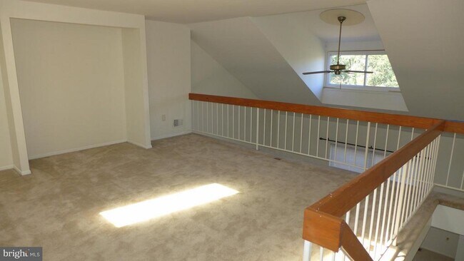 Building Photo - 23 Valley Crossing Cir