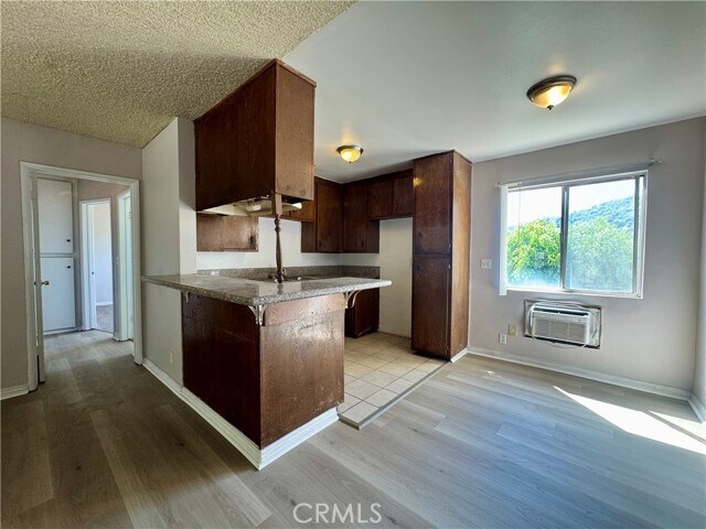 Building Photo - 143 S Ave 54