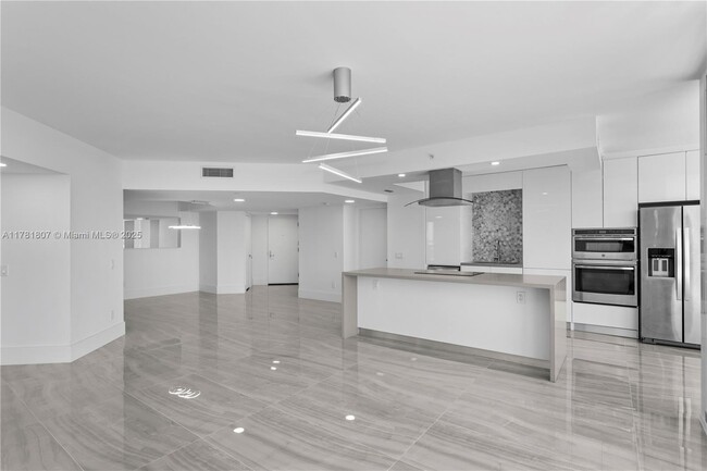 Building Photo - 21055 Yacht Club Dr