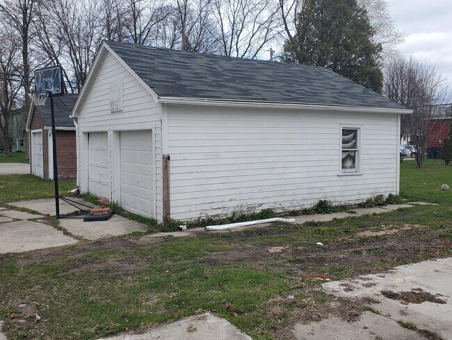 Building Photo - 1428 S 9th St