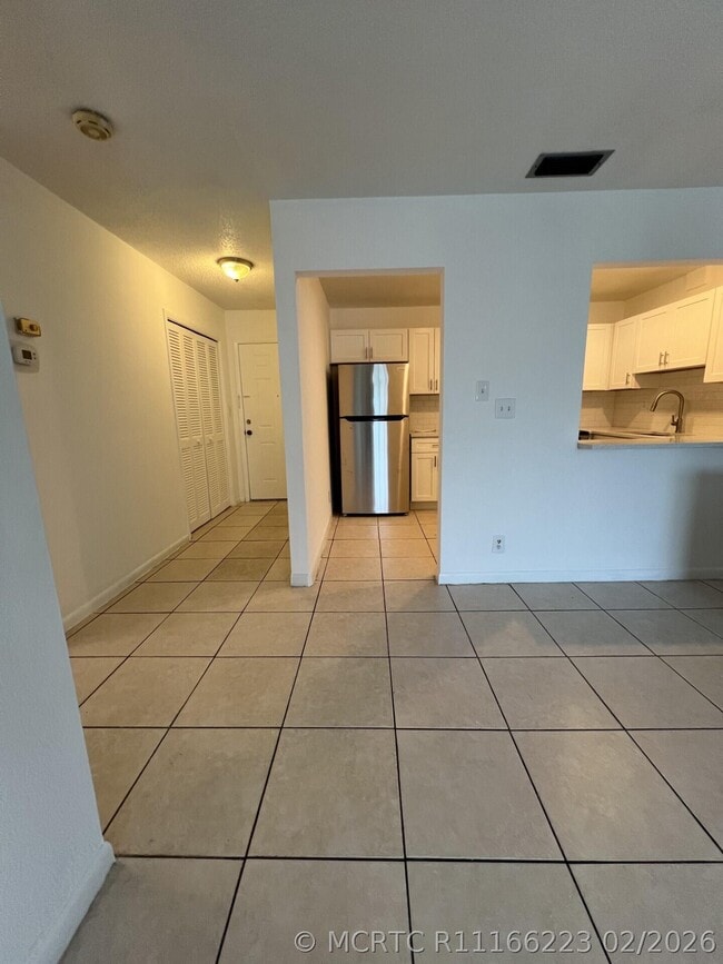 Building Photo - 4129 NW 88th Ave