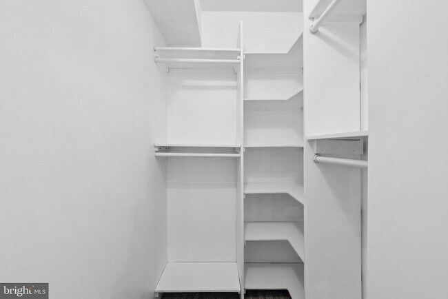 Building Photo - 6300 Stevenson Ave