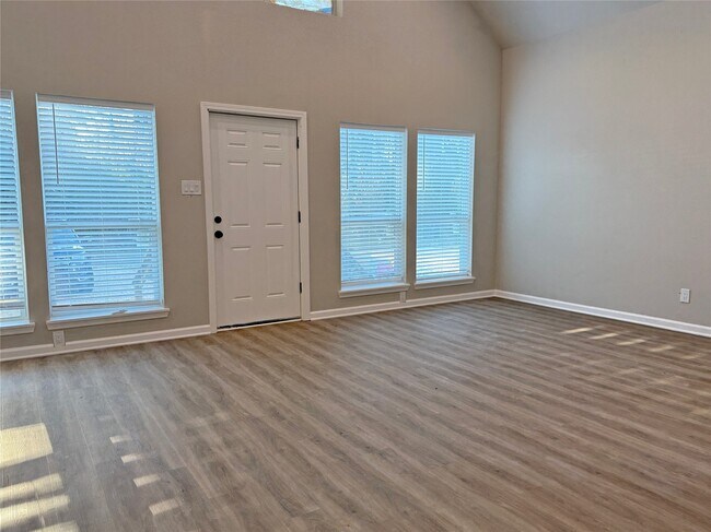 Building Photo - 91 Willow Oak Ln