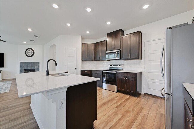 Building Photo - 280 Kat Garnet Dr