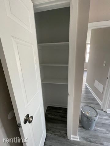 Building Photo - 3 br, 2.5 bath House - 2469 Brentwood Ave