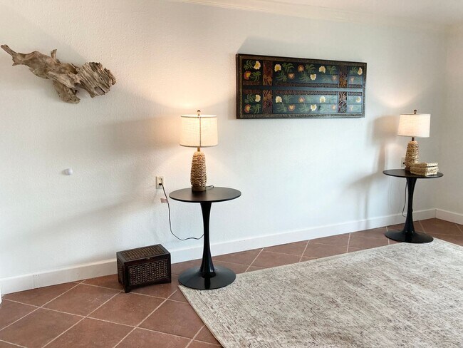 Building Photo - Casa Rio Waterfront Condominium