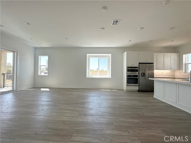 Building Photo - 322 Tank