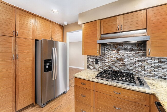 Building Photo - Spacious 4 bedroom home in the heart of Virginia Village!