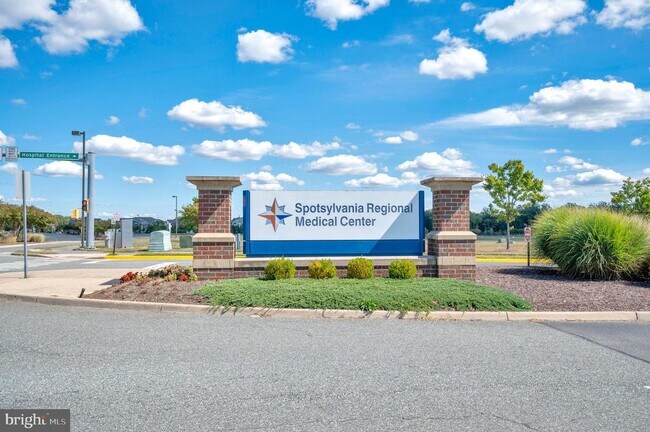 Building Photo - 9403 Pacific Elm St