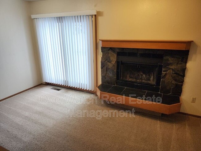 Primary Photo - 167 Michael Ct