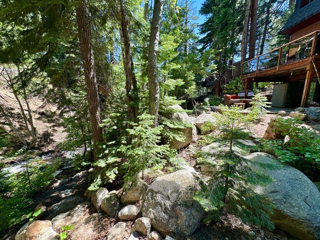 Building Photo - Beautiful Home on the Creek in Glenrock! - Summer pool in complex!