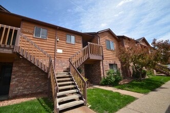 Building Photo - $500 OFF MOVE IN SPECIAL-  2BD/2BA with in unit washer/dryer