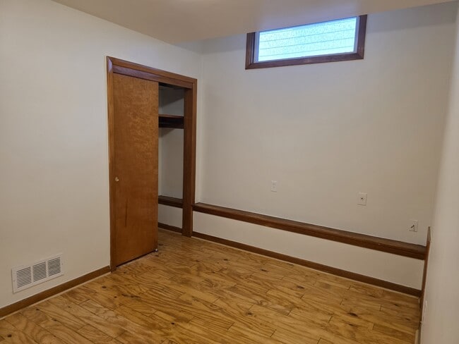 Building Photo - 167 S Hanover St