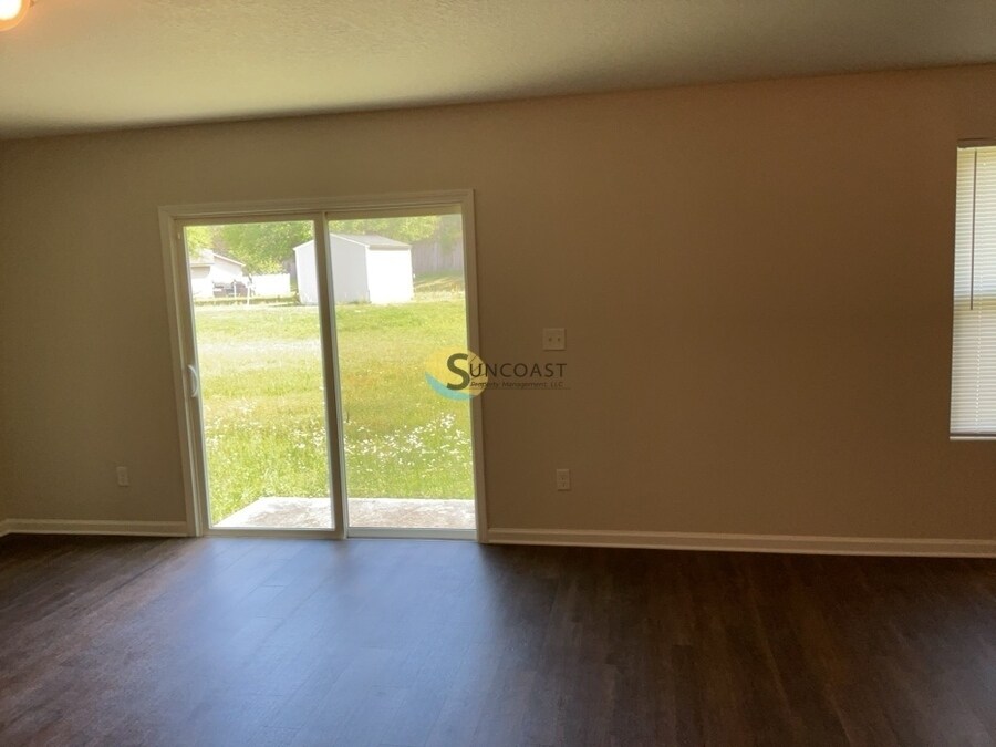 Building Photo - 7064 Plymouth Grove Ct