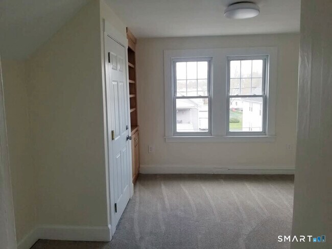 Building Photo - 51 Wallace Row